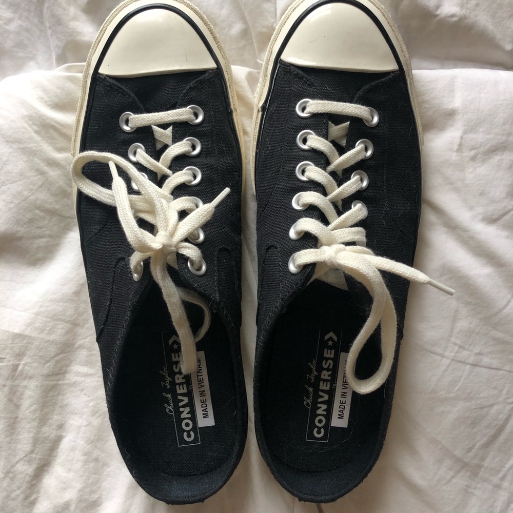 Converse ALL STARS. Black - size 9 - women’s.